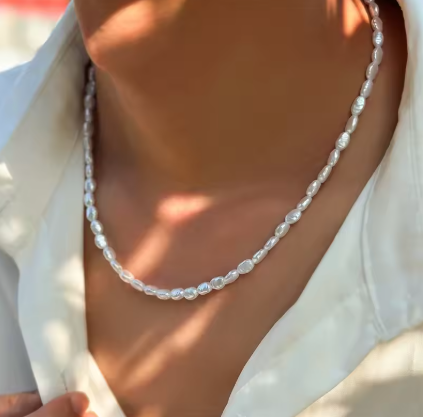 Elegantes Schmuck-Set: Choker-Halskette & Armband mit Imitationsperlen – Vintage & Stilvoll