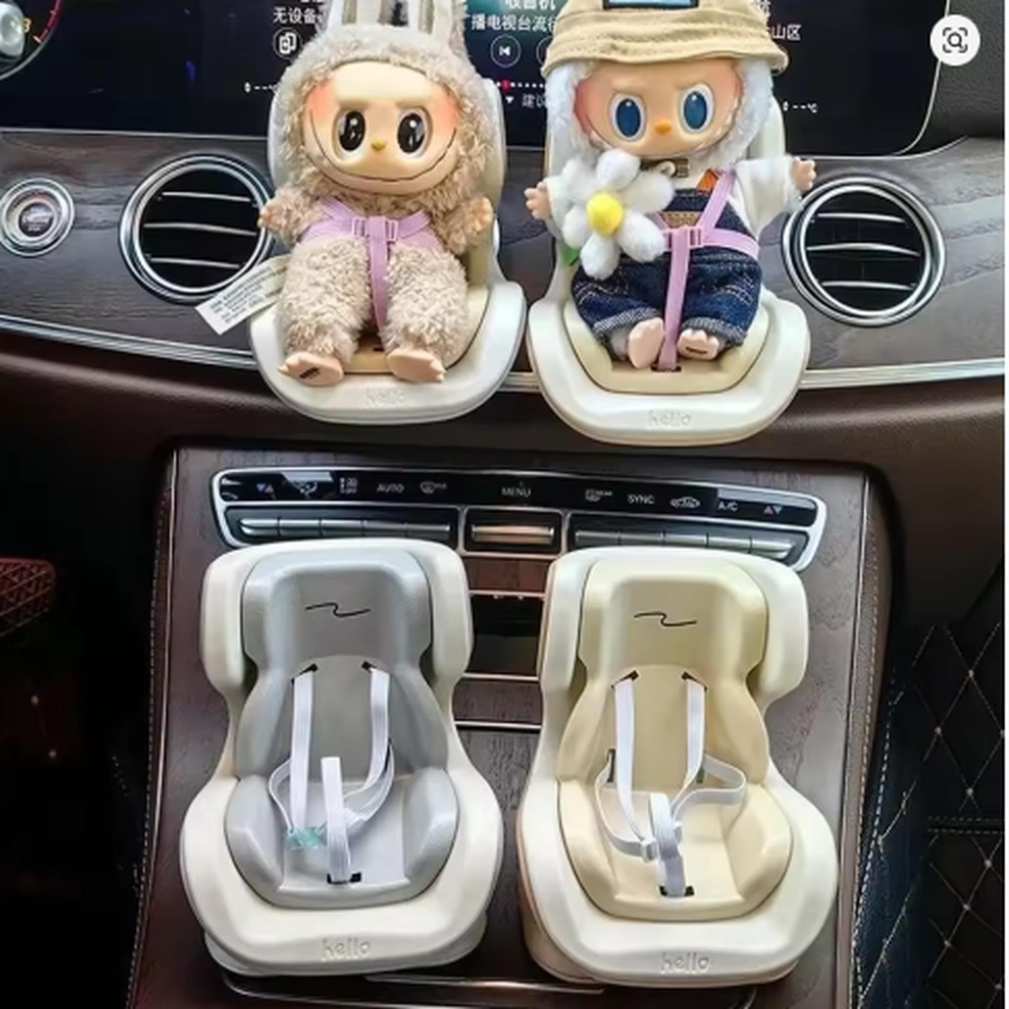 Auto Puppe Sicherheit Sitz 15-17cm Puppe Cartoon Sitz